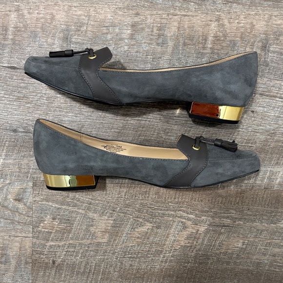 Isaac Mizrahi Live Paulina Gray Tassel Suede Loafters Size 10 Office Workwear - Picture 4 of 8